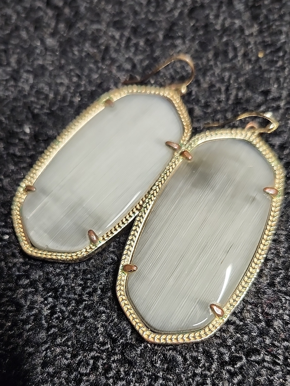 Kendra Scott Gold-Trim Grey Stone Drop Earrings - Elegant Women's Jewelry
